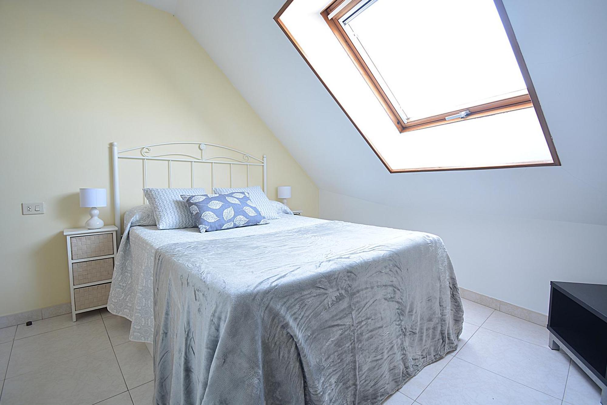 Apartamento Con Terraza Frente Al Mar En O Grove Exterior foto